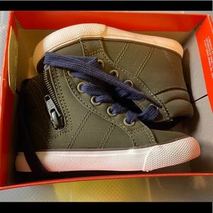 Army Green Boys Size 6 Shoes